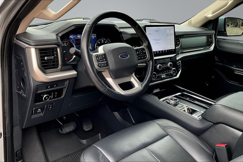2023 Ford Expedition XLT