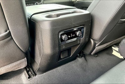 2025 Chevrolet Suburban LT