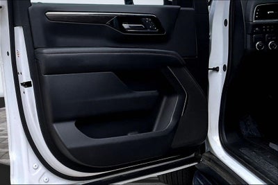 2025 Chevrolet Suburban LT