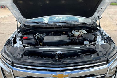 2025 Chevrolet Suburban LT