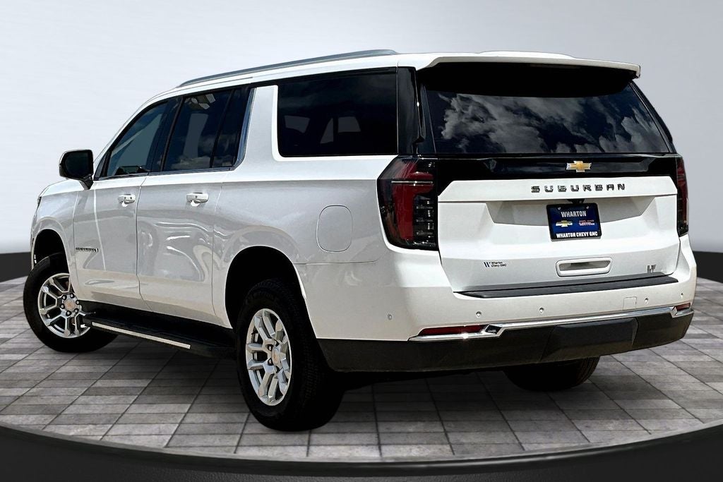 2025 Chevrolet Suburban LT