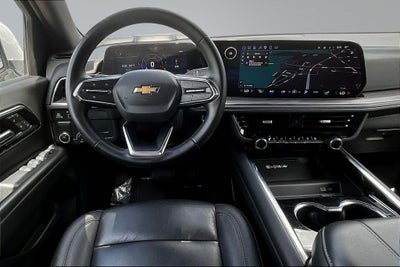2025 Chevrolet Suburban LT