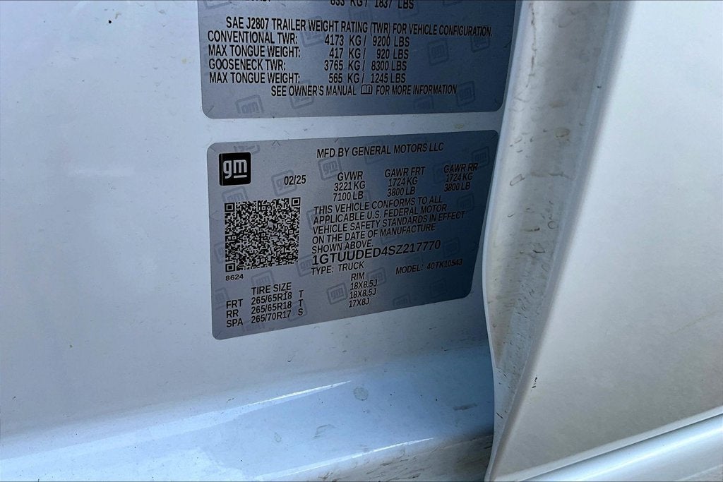 2025 GMC Sierra 1500 SLT