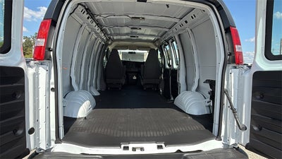 2025 GMC Savana 2500 Work Van