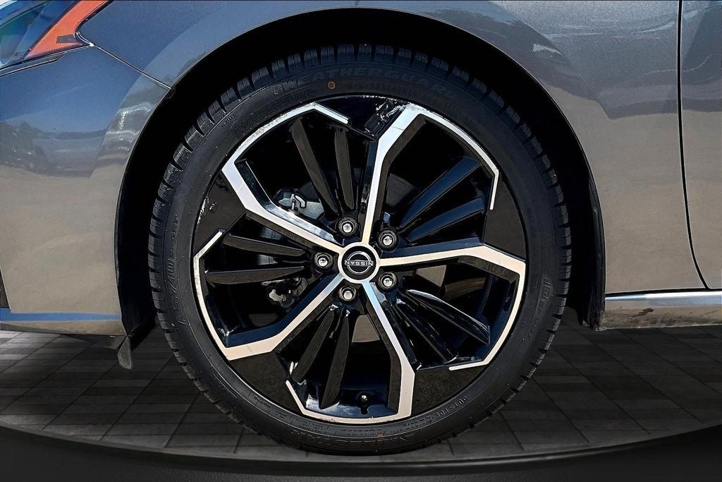 2025 Nissan Altima 2.5 SR