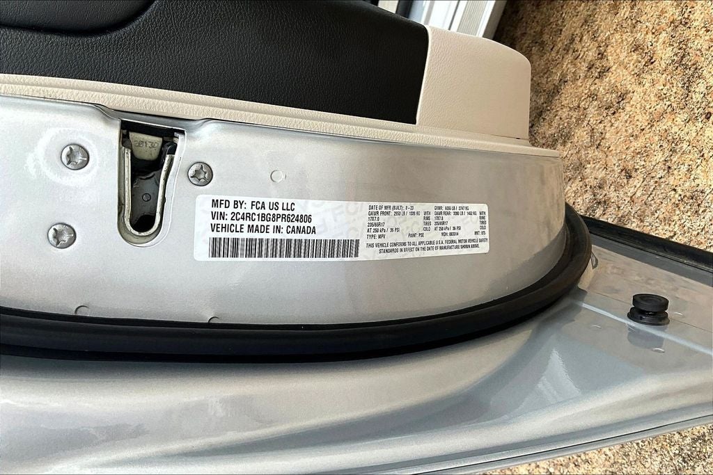2023 Chrysler Pacifica Touring L