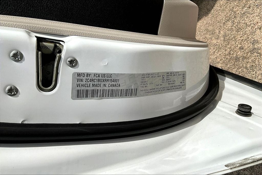 2024 Chrysler Pacifica Touring L