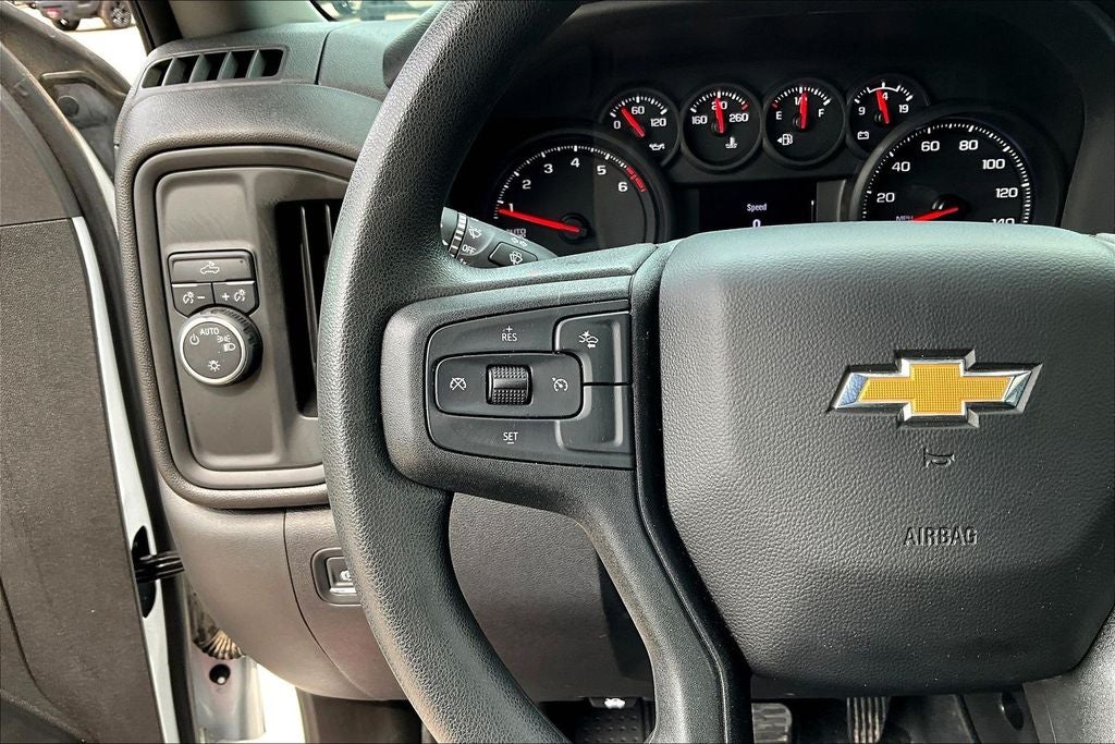 2025 Chevrolet Silverado 1500 Custom