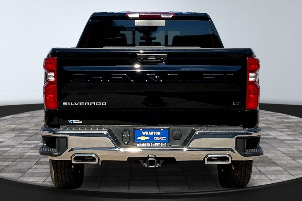 2026 Chevrolet Silverado 1500 LT LT1