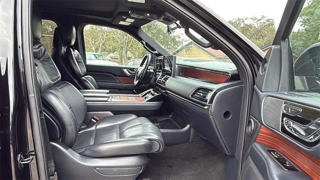 2023 Lincoln Navigator L Reserve