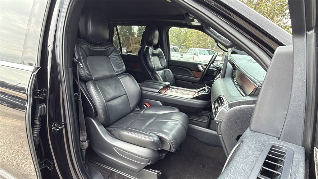 2023 Lincoln Navigator L Reserve