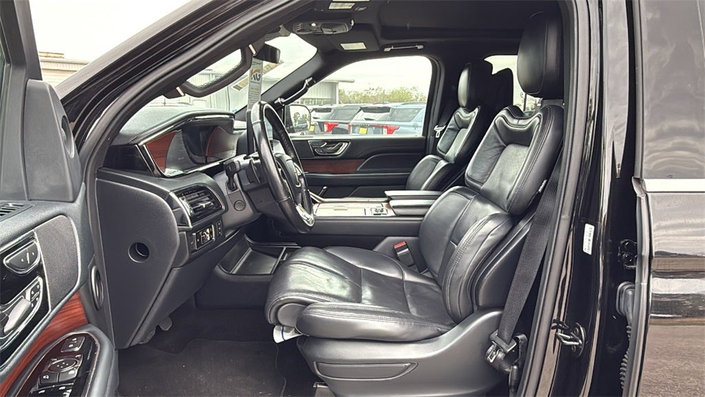 2023 Lincoln Navigator L Reserve