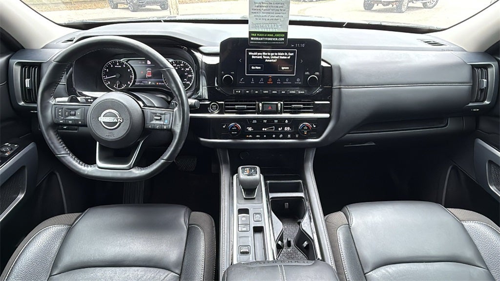 2024 Nissan Pathfinder SL