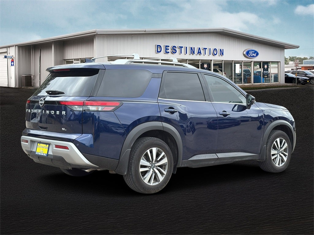 2024 Nissan Pathfinder SL