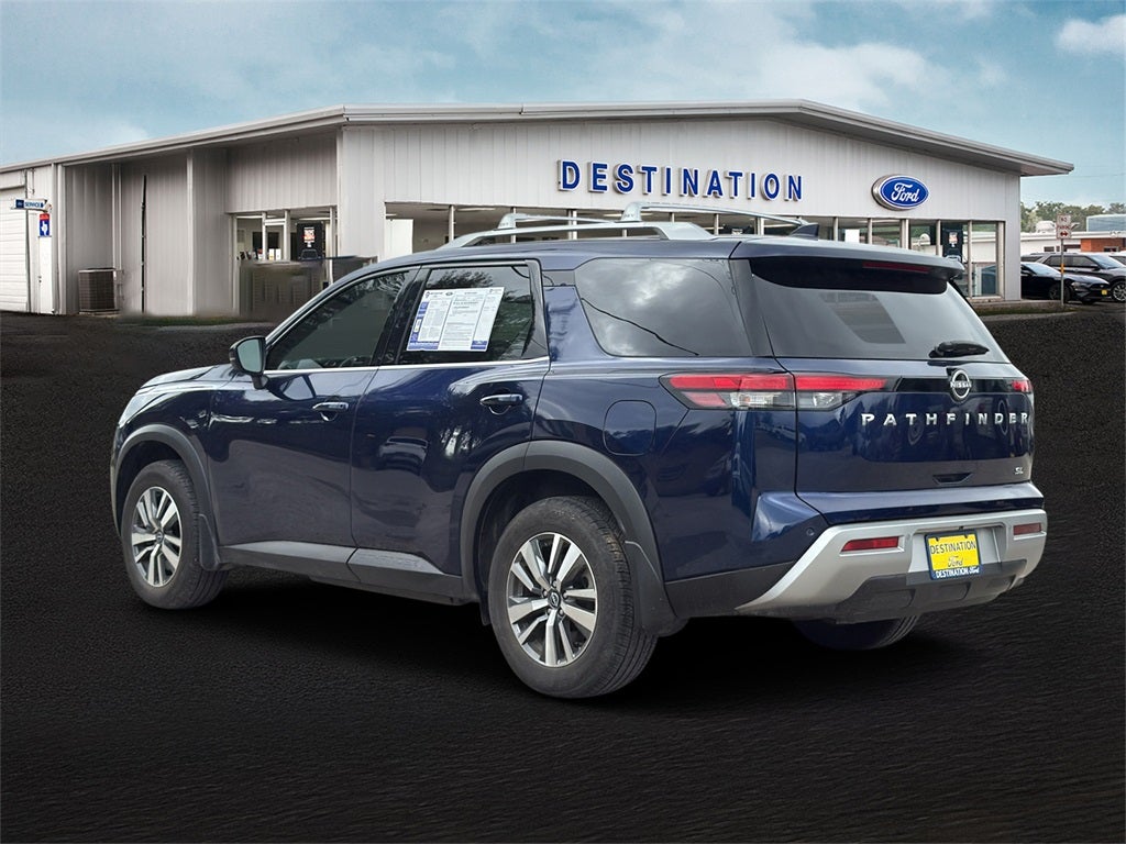 2024 Nissan Pathfinder SL