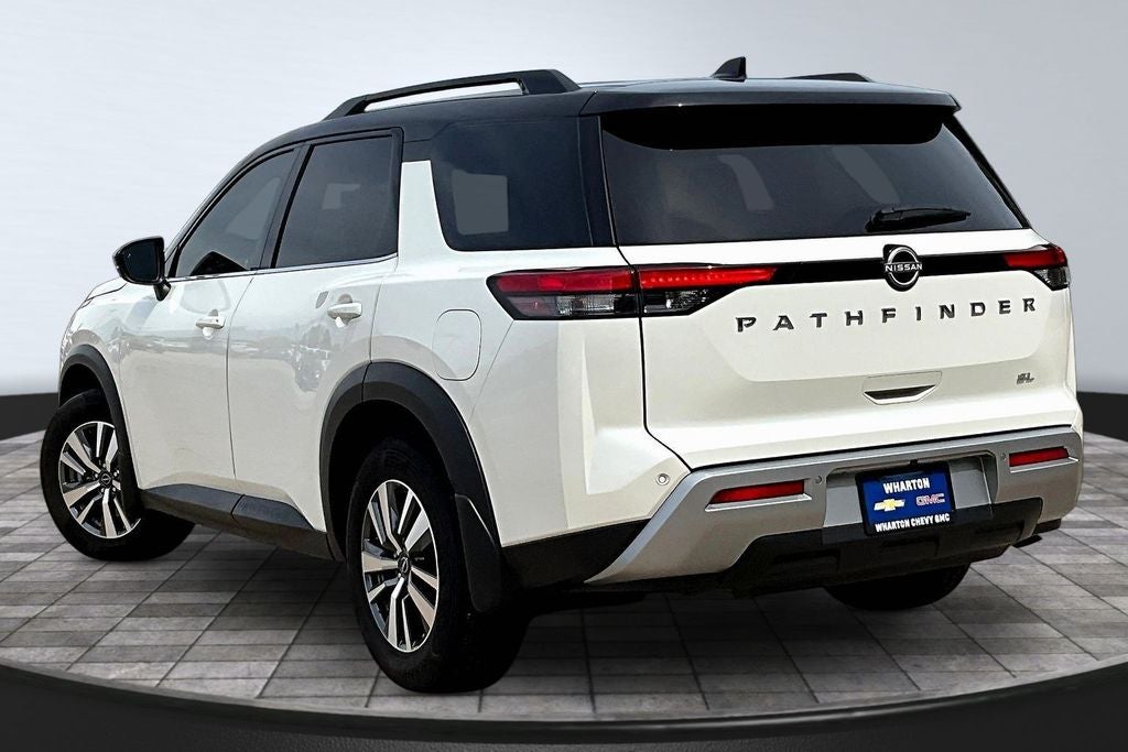 2024 Nissan Pathfinder SL