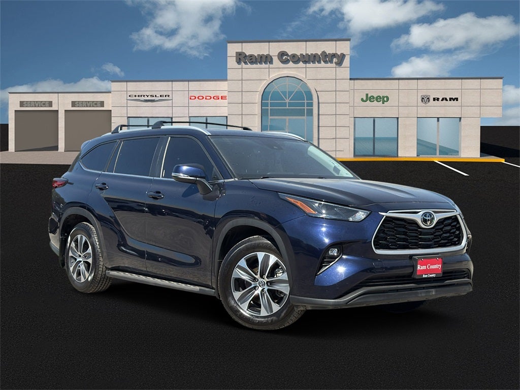 2023 Toyota Highlander XLE