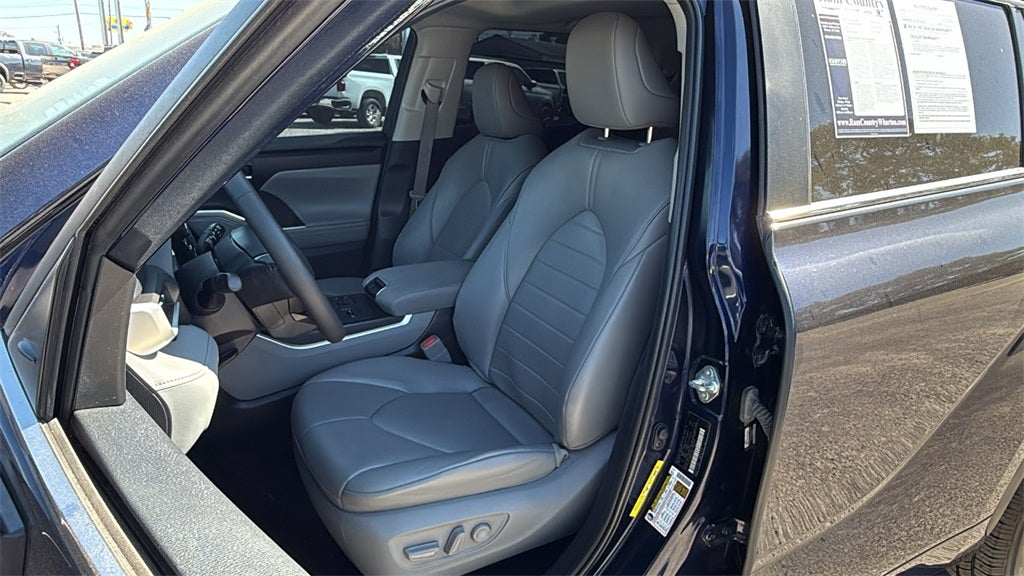 2023 Toyota Highlander XLE