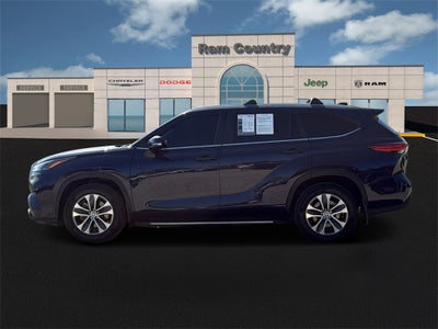 2023 Toyota Highlander XLE