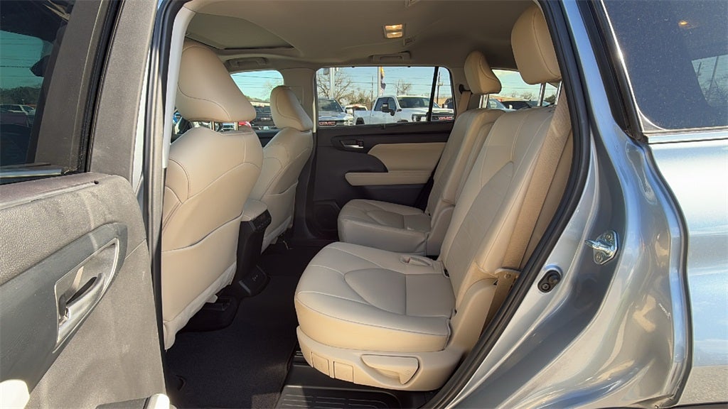 2024 Toyota Highlander XLE