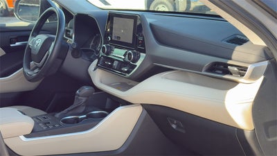 2024 Toyota Highlander XLE
