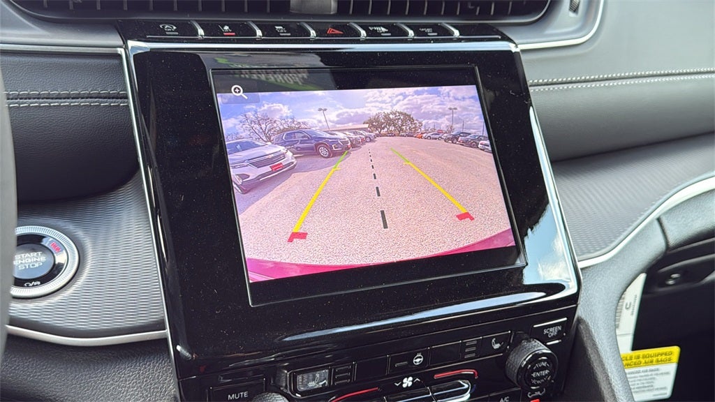 2025 Jeep Grand Cherokee Laredo X