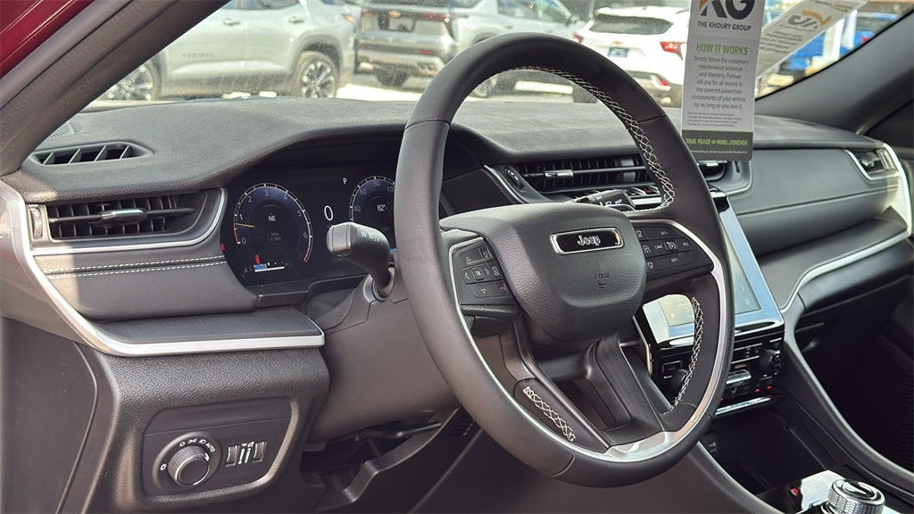 2025 Jeep Grand Cherokee Laredo X