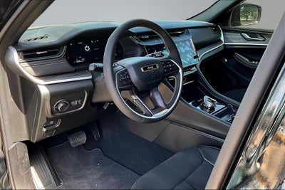 2026 Jeep Grand Cherokee Altitude