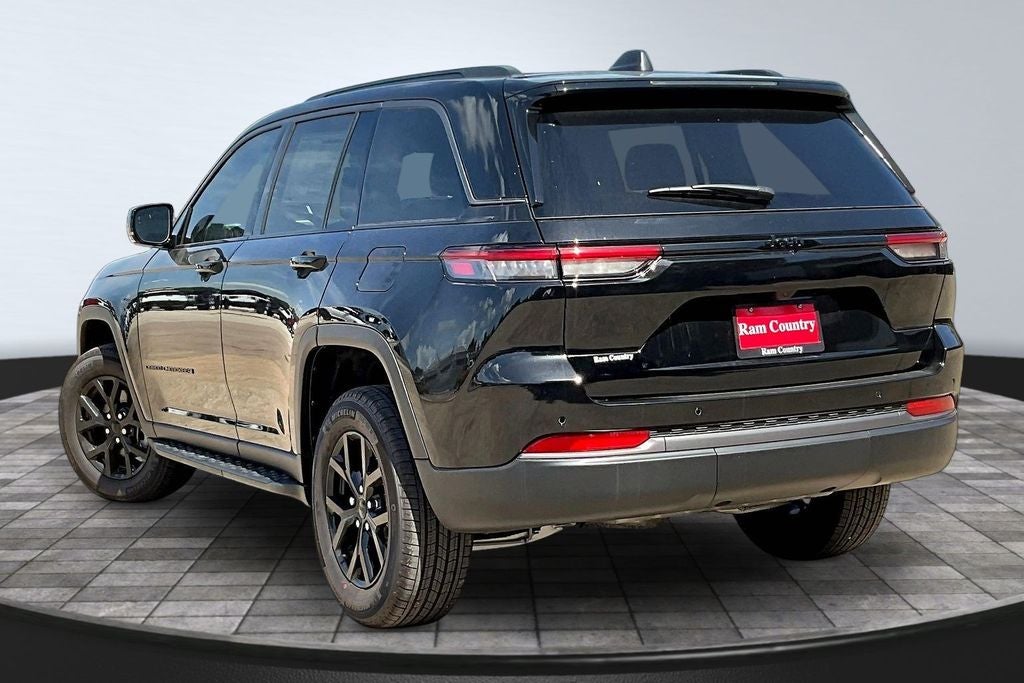 2026 Jeep Grand Cherokee Altitude