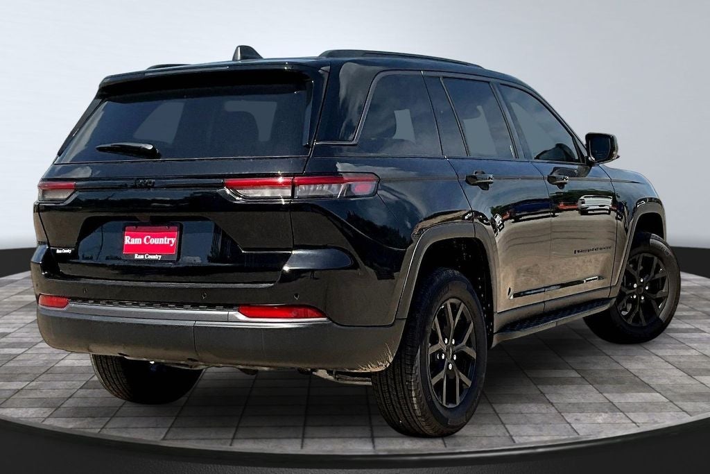 2026 Jeep Grand Cherokee Altitude