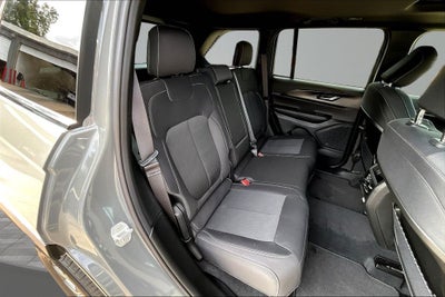2027 Jeep Grand Cherokee Laredo X
