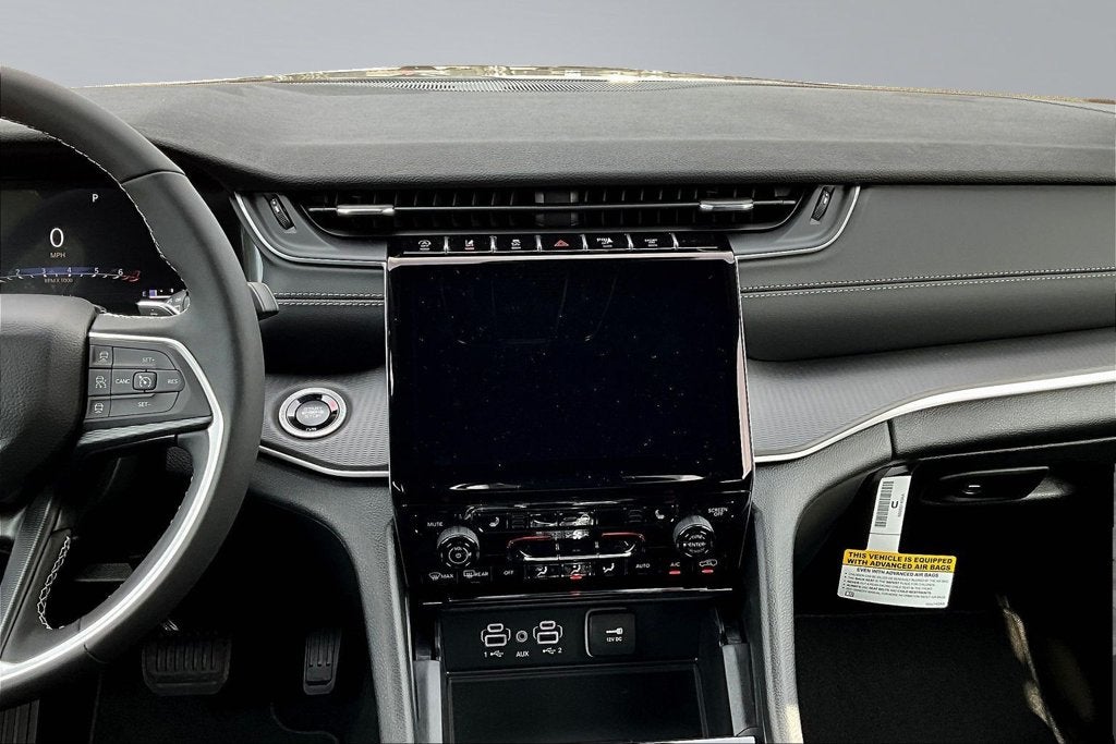 2027 Jeep Grand Cherokee Laredo X