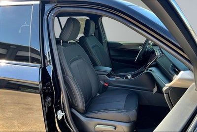 2027 Jeep Grand Cherokee Laredo X