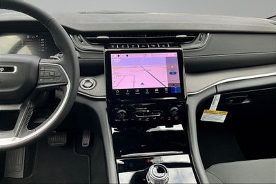 2027 Jeep Grand Cherokee Laredo