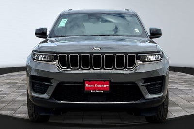 2027 Jeep Grand Cherokee Laredo