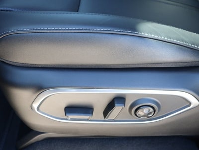 2024 Jeep Wagoneer Base