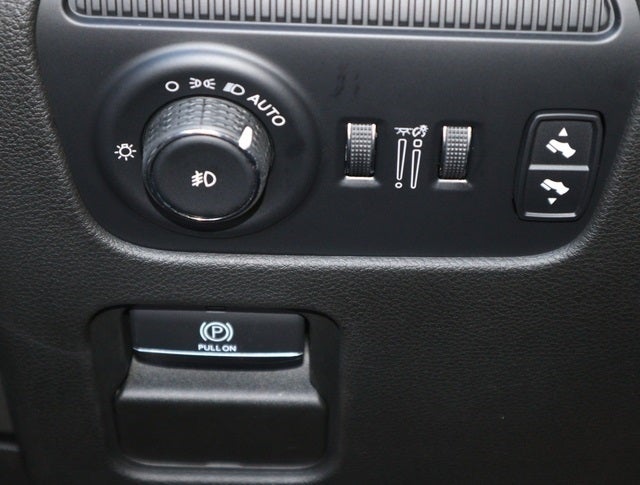 2024 Jeep Wagoneer Base