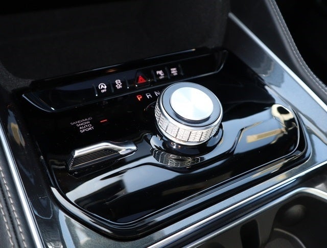 2024 Jeep Wagoneer Base