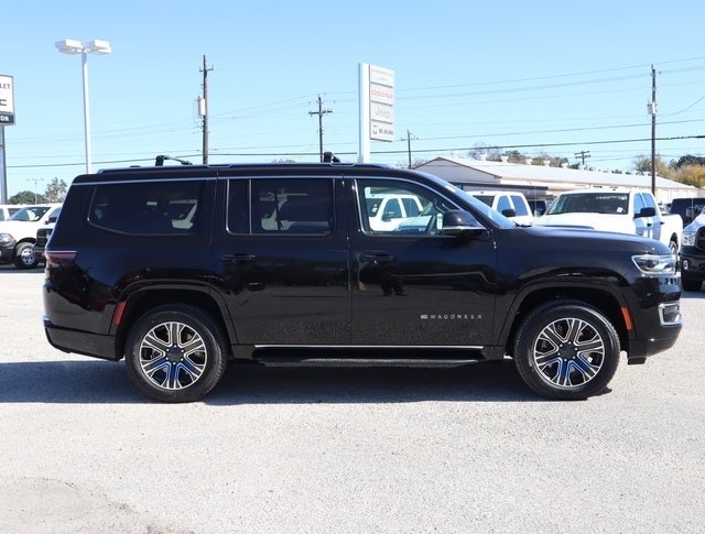 2024 Jeep Wagoneer Base