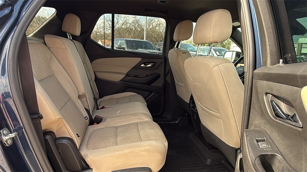 2022 Chevrolet Traverse LS