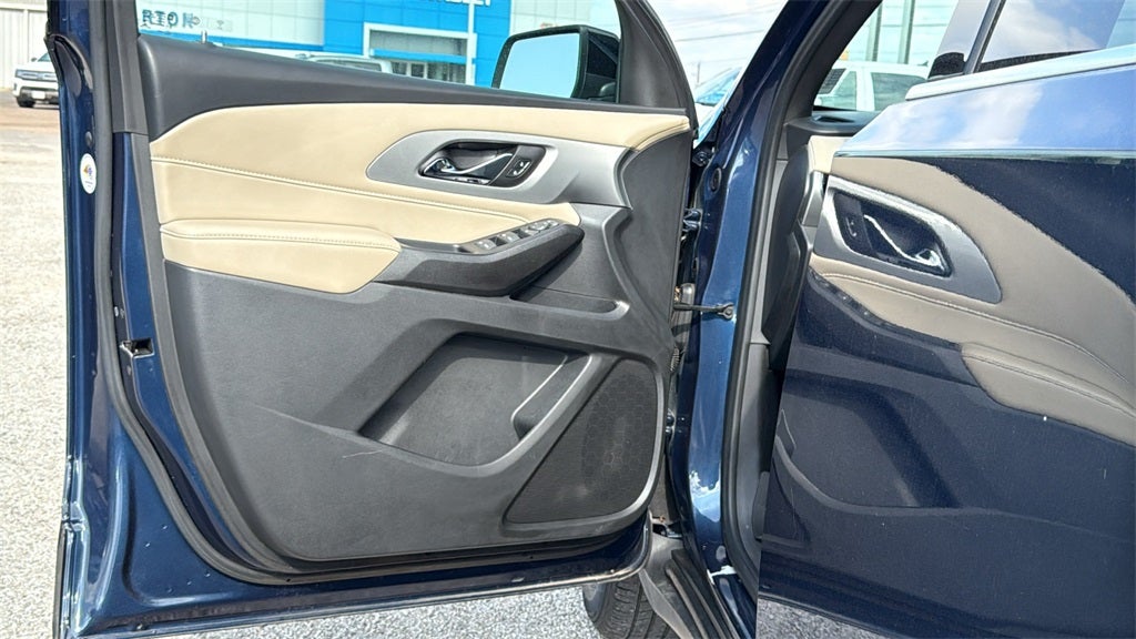 2022 Chevrolet Traverse LS