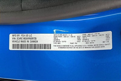 2027 Chrysler Pacifica Select