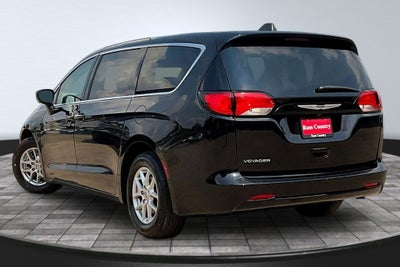 2024 Chrysler Voyager LX
