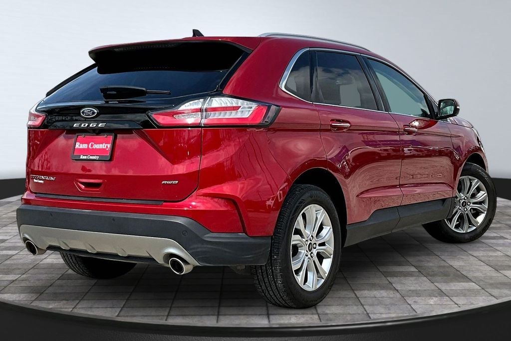 2024 Ford Edge Titanium