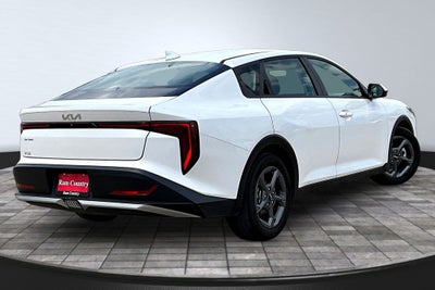 2025 Kia K4 LXS