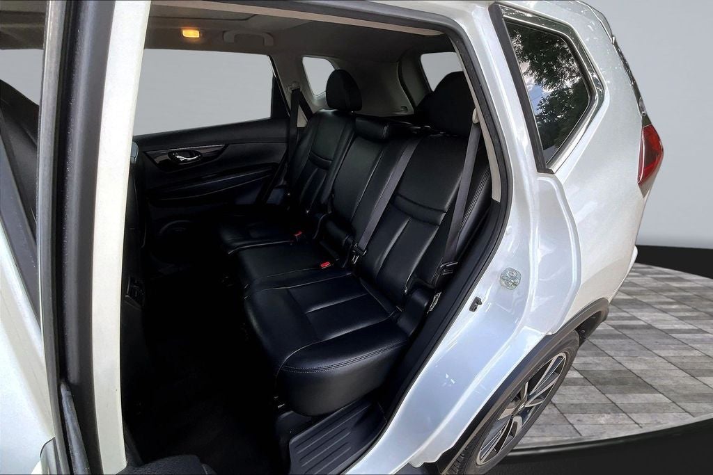 2020 Nissan Rogue SL