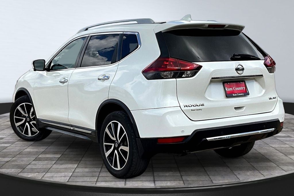 2020 Nissan Rogue SL