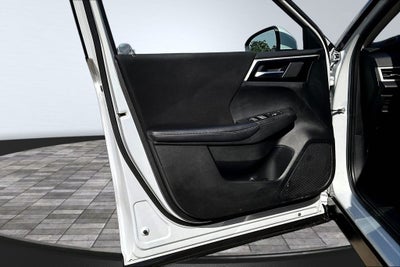 2024 Mitsubishi Outlander ES