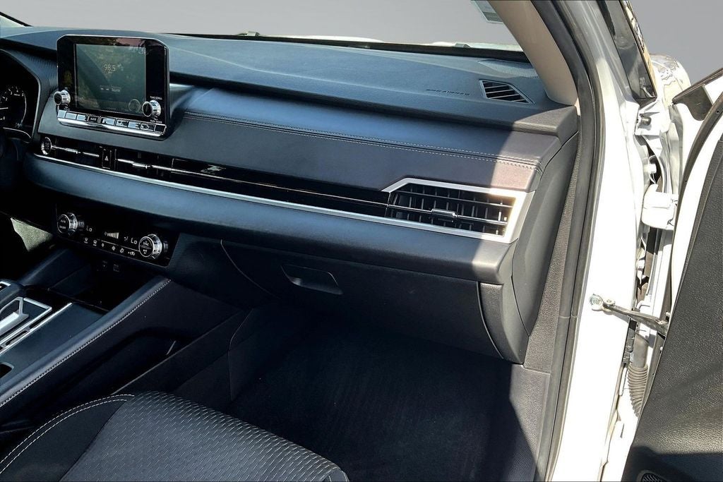 2024 Mitsubishi Outlander ES