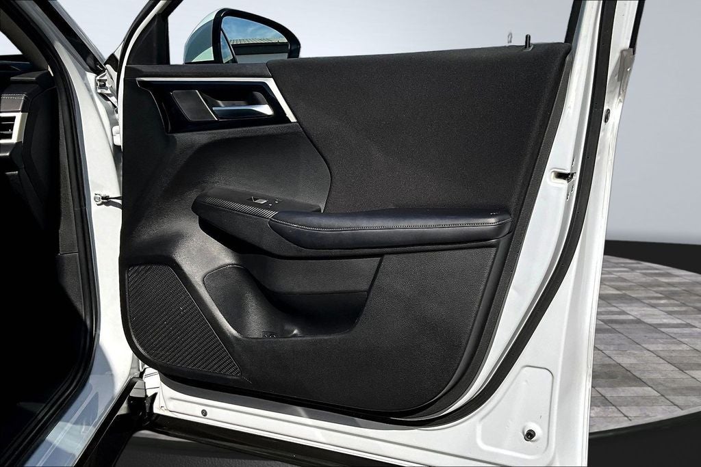 2024 Mitsubishi Outlander ES